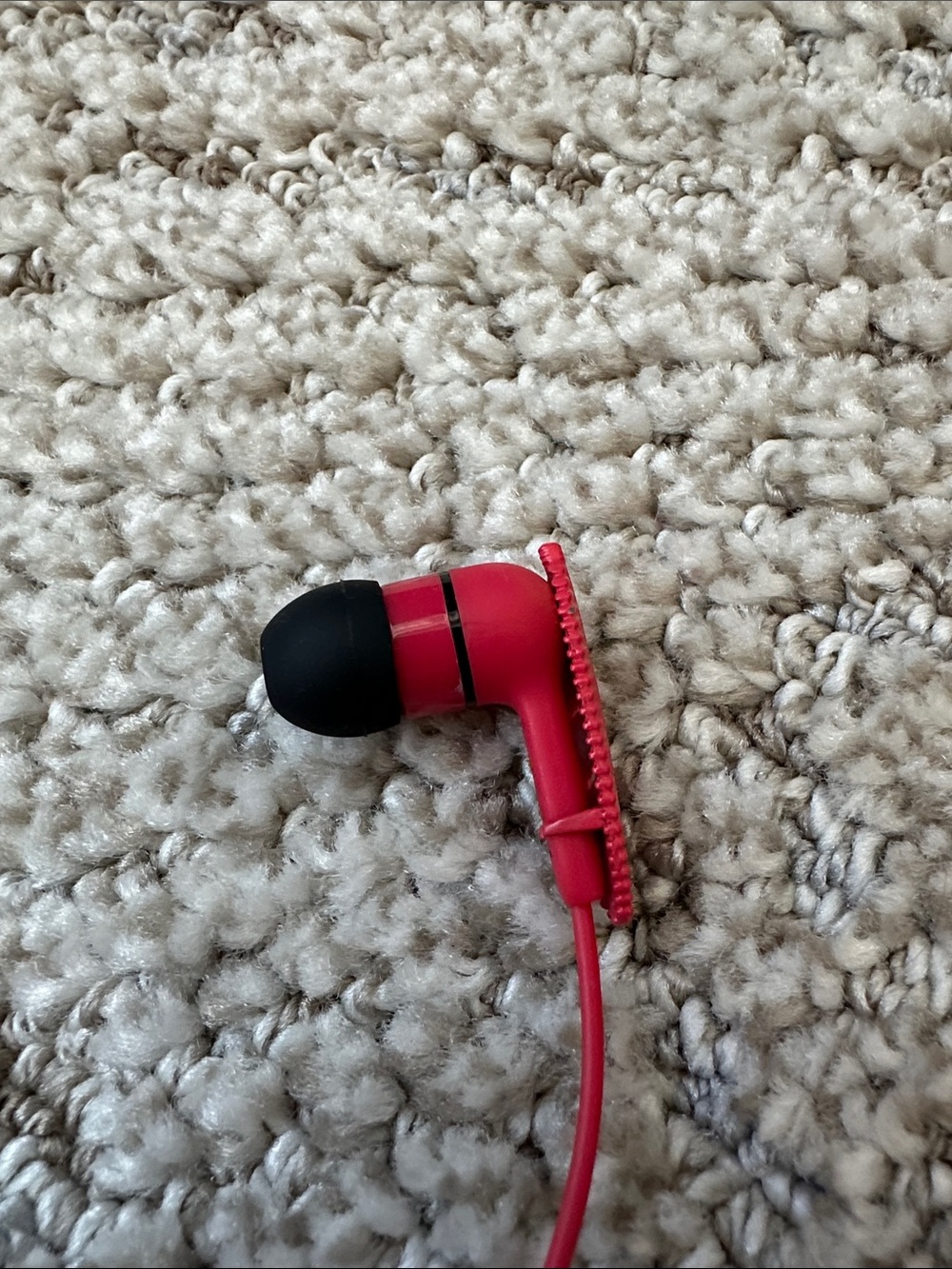 Coach wired Earbuds - Picture 6 of 10